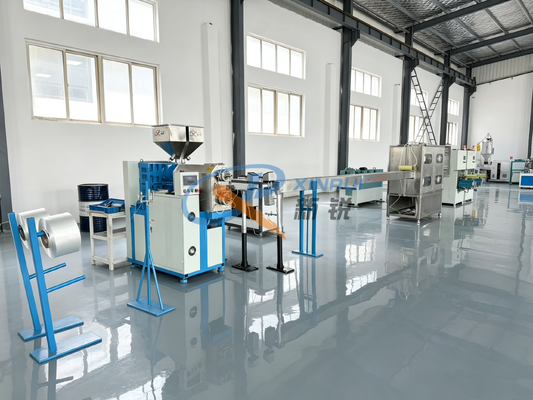 गुणवत्ता  Single Double Color High Speed PVC Coating Yarn Polyester Yarn Making Machine For Curtain कारखाना
