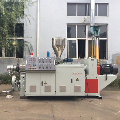 ट्विन स्क्रू एक्सट्रूडर 15m 20m3 प्लास्टिक दाना बनाने की मशीन