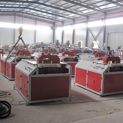 380V 50HZ पीवीसी शावर कक्ष पनरोक बार उत्पादन लाइन